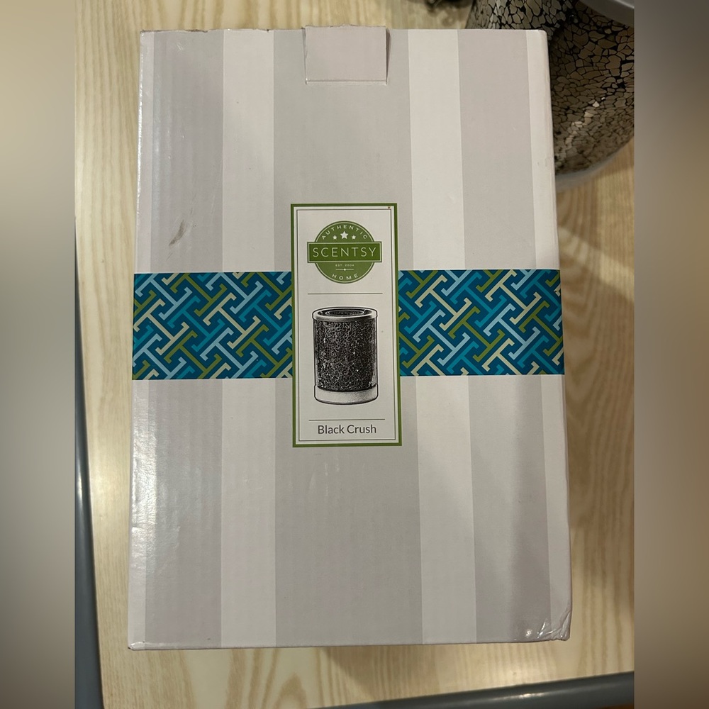 Scentsy Mosaic Black Warmer - Picture 4 of 6